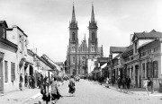 Kościół rzymskokatolicki pod wezwaniem Wniebowzięcia Najświętszej Marii Panny - ul. Kościelna 8/10